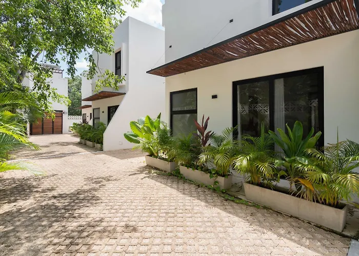 Apartamento Casa Laura - - Private Townhome For 6 Guest - 3 Bedrooms - 5 Beds- Restaurant Walking Distance
