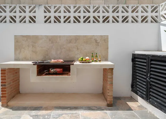 Apartamento Casa Laura - - Private Townhome For 6 Guest - 3 Bedrooms - 5 Beds- Restaurant Walking Distance