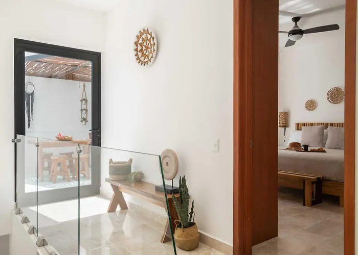 Casa Laura - - Private Townhome For 6 Guest - 3 Bedrooms - 5 Beds- Restaurant Walking Distance * Tulum