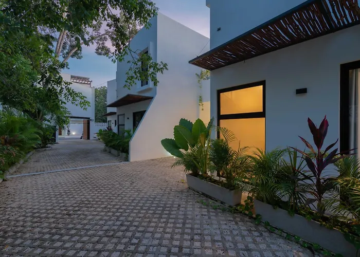 Casa Laura - - Private Townhome For 6 Guest - 3 Bedrooms - 5 Beds- Restaurant Walking Distance Apartamento