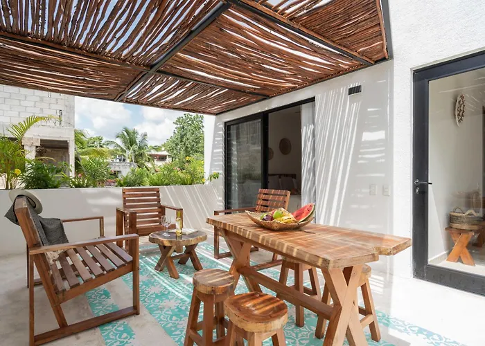 Casa Laura - - Private Townhome For 6 Guest - 3 Bedrooms - 5 Beds- Restaurant Walking Distance Apartamento *
